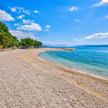 Hundefreundliches Nur 300 Meter Bis Zur Adria Mit Meerblick, Grill, Wifi Crikvenica