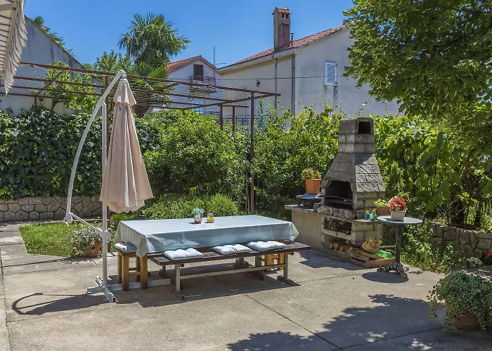Hundefreundliches Nur 300 Meter Bis Zur Adria Mit Meerblick, Grill, Wifi