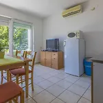 Hundefreundliches Nur 300 Meter Bis Zur Adria Mit Meerblick, Grill, Wifi شقة *