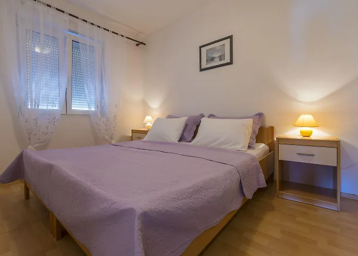 Hundefreundliches Nur 300 Meter Bis Zur Adria Mit Meerblick, Grill, Wifi *