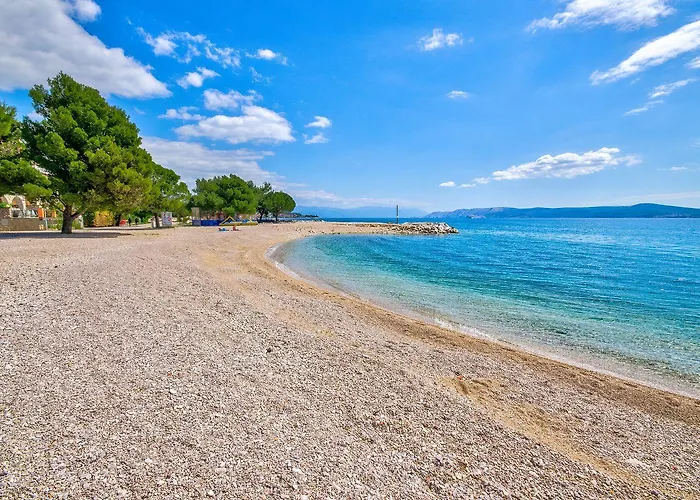 Hundefreundliches Nur 300 Meter Bis Zur Adria Mit Meerblick, Grill, Wifi Crikvenica